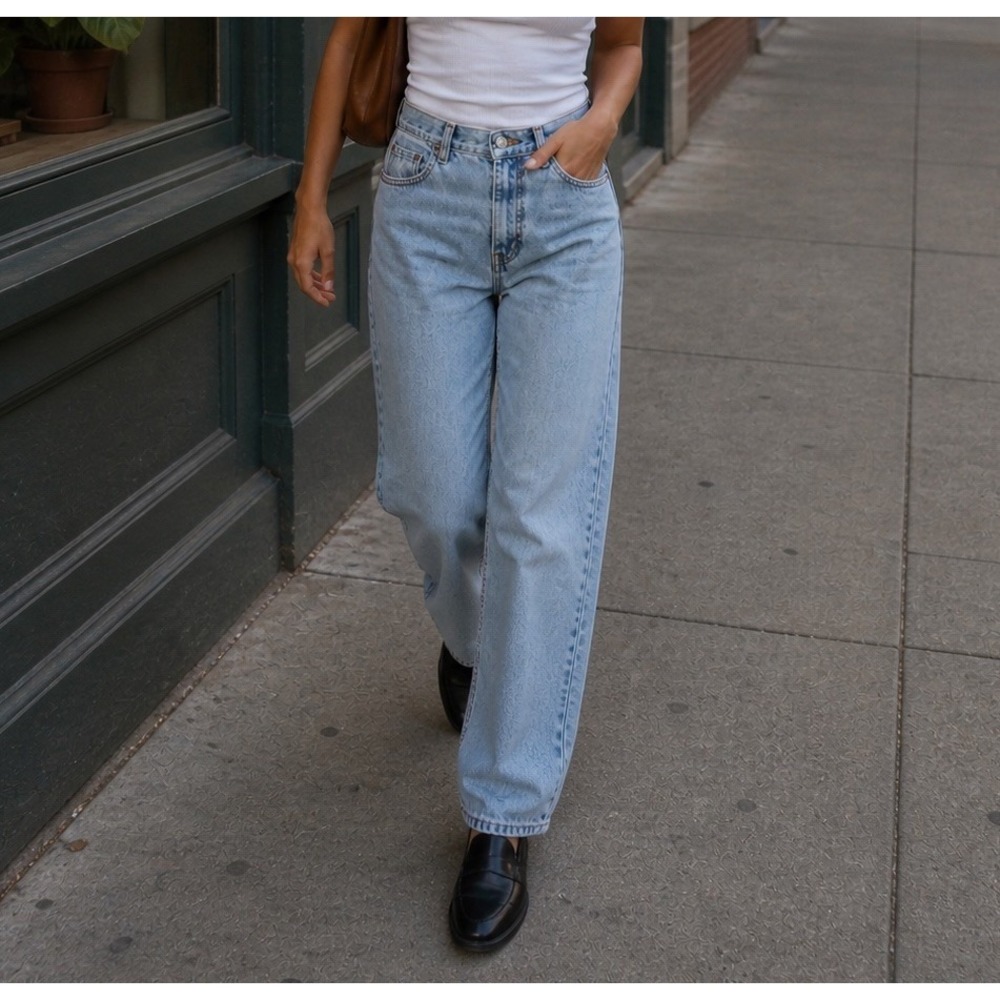 VTG Y2K Levi's 550 Classic Relaxed Taper 100% Cotton Light Wash Jeans Womens 10